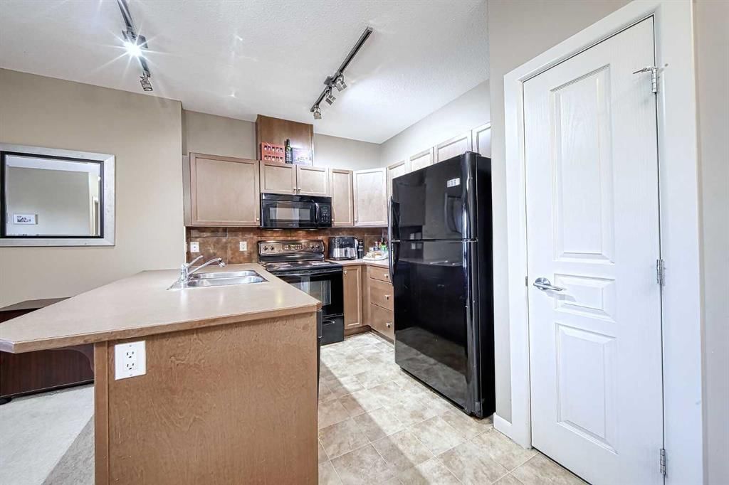242, 52 Cranfield Link SE, Calgary — photo 4 of 34