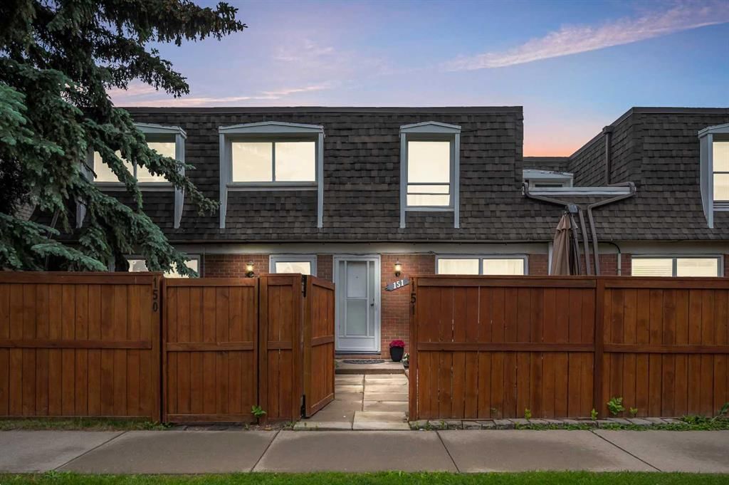 151, 330 Canterbury Drive SW, Calgary — main listing photo