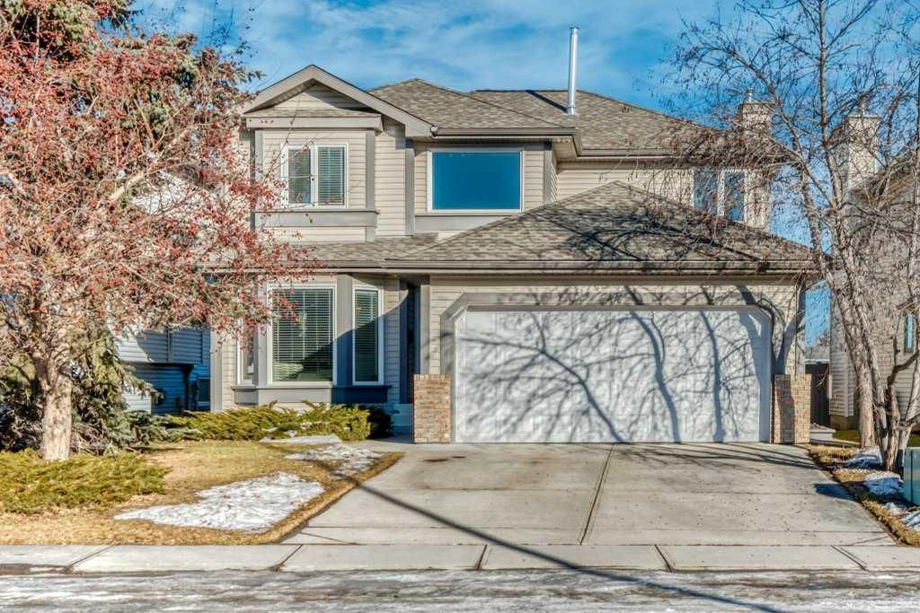 44 Douglas Shore Close SE, Calgary — main listing photo