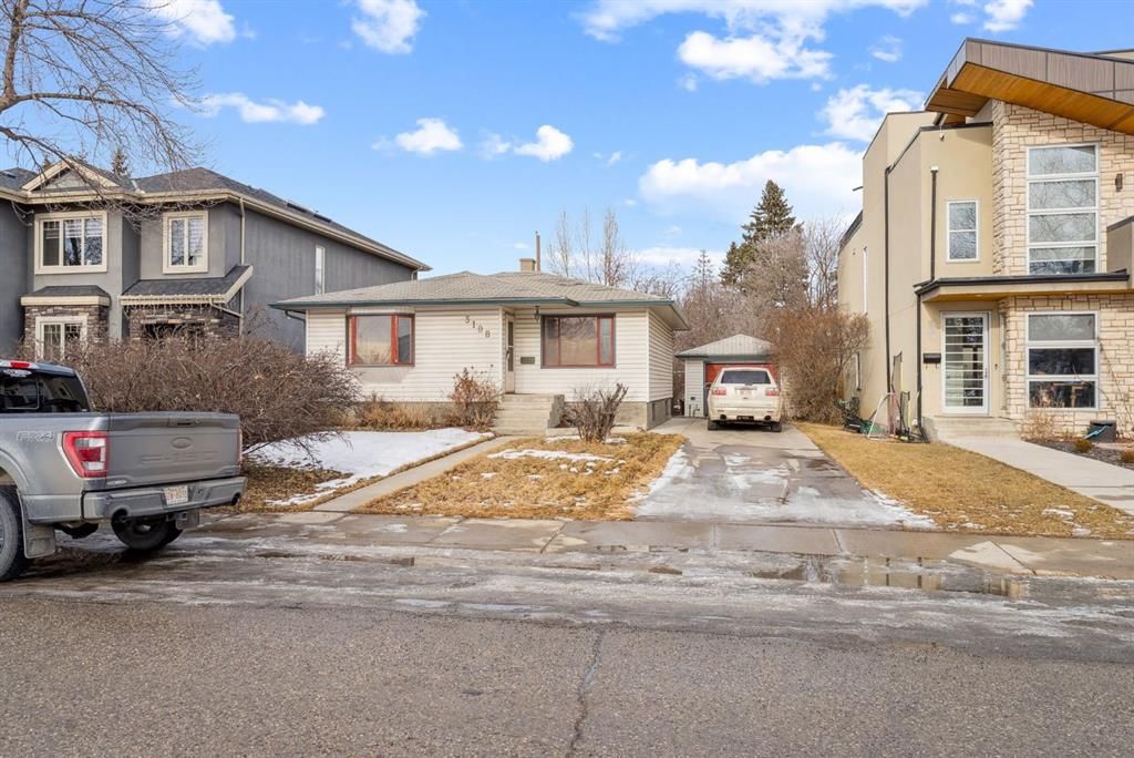 3108 28 Avenue SW, Calgary — photo 5 of 15