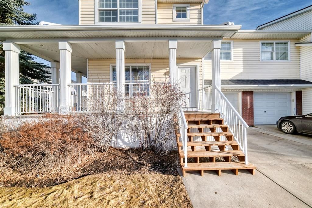 213 Prestwick Circle SE, Calgary — photo 2 of 33