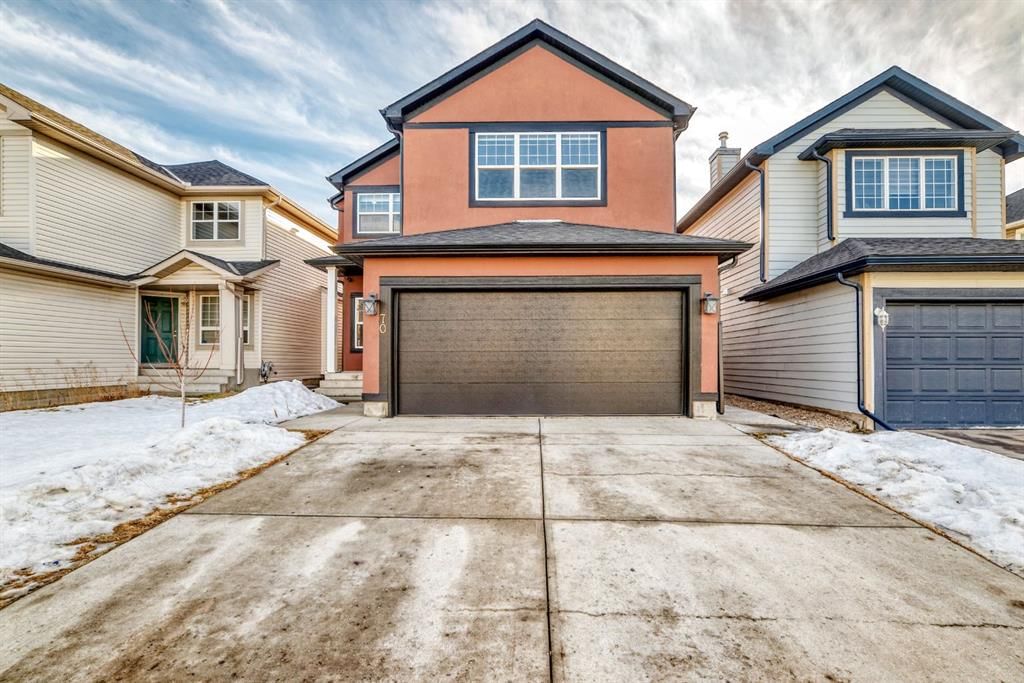 70 Martha's Meadow Close NE, Calgary — photo 2 of 50