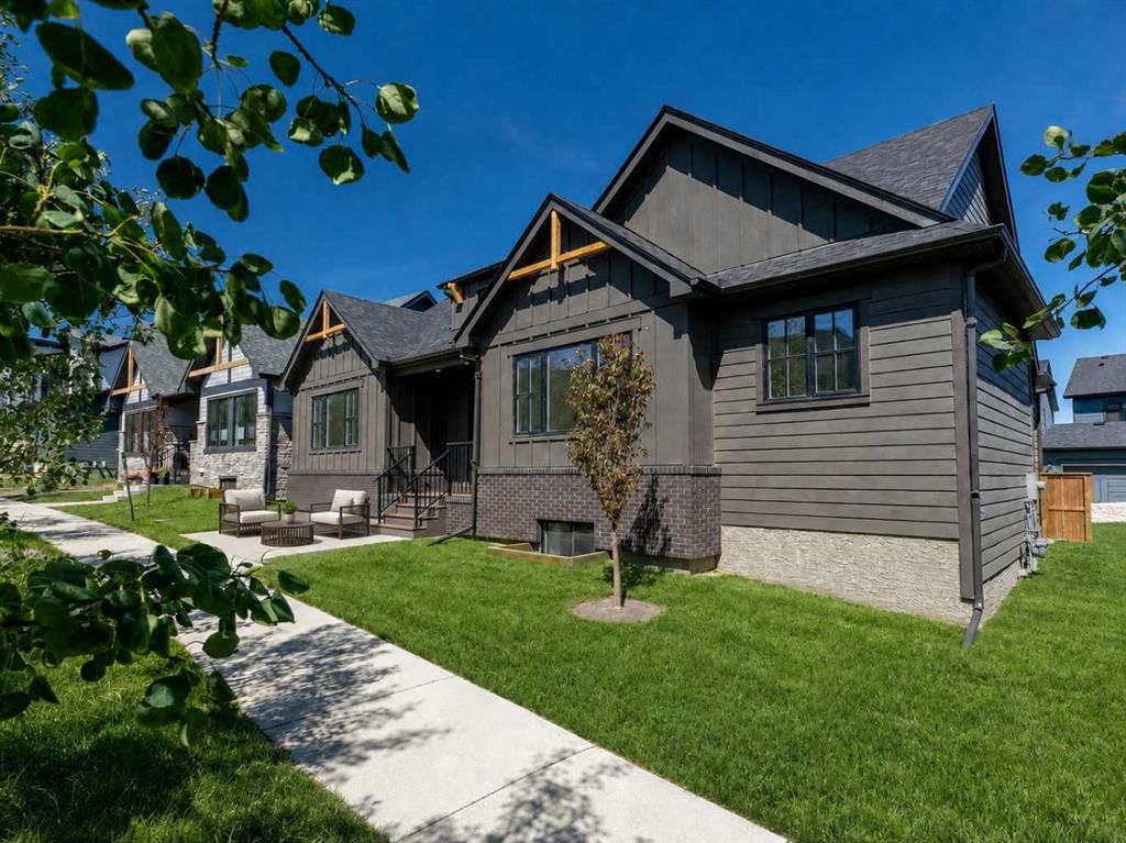 90 Treeline Gardens SW, Calgary — photo 2 of 49