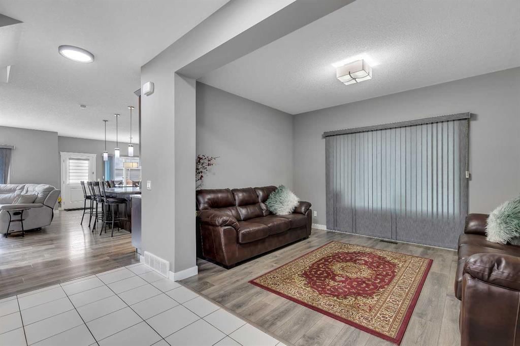 225 Cornerstone Manor NE, Calgary — photo 4 of 32