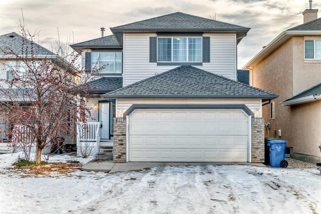 17 Royal Birkdale Crescent NW, Calgary — main listing photo
