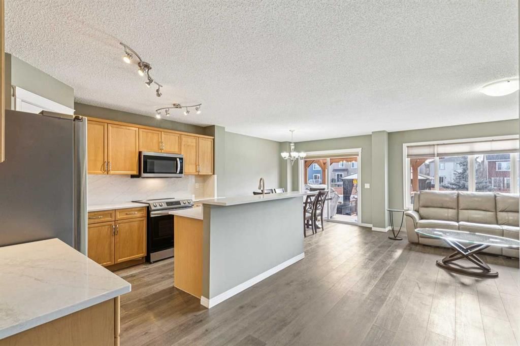 460 Silverado Plains Circle SW, Calgary — photo 2 of 41