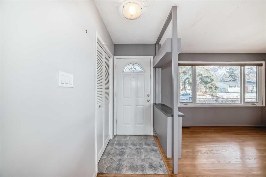 611 Meota Road NE, Calgary — photo 2 of 49