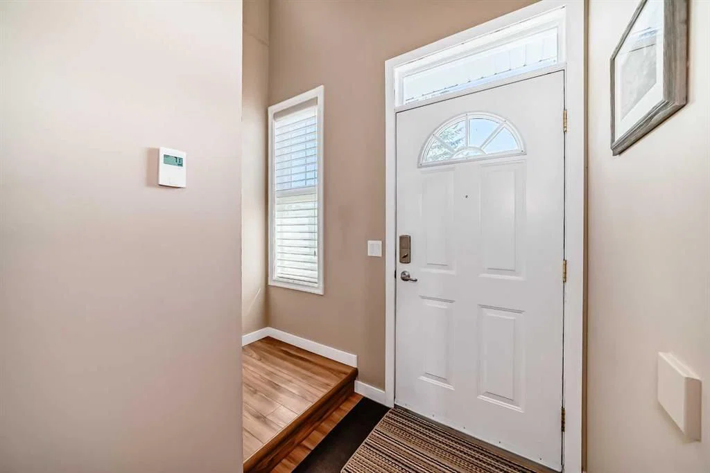 704, 39 Hidden Creek Place NW, Calgary — photo 4 of 36