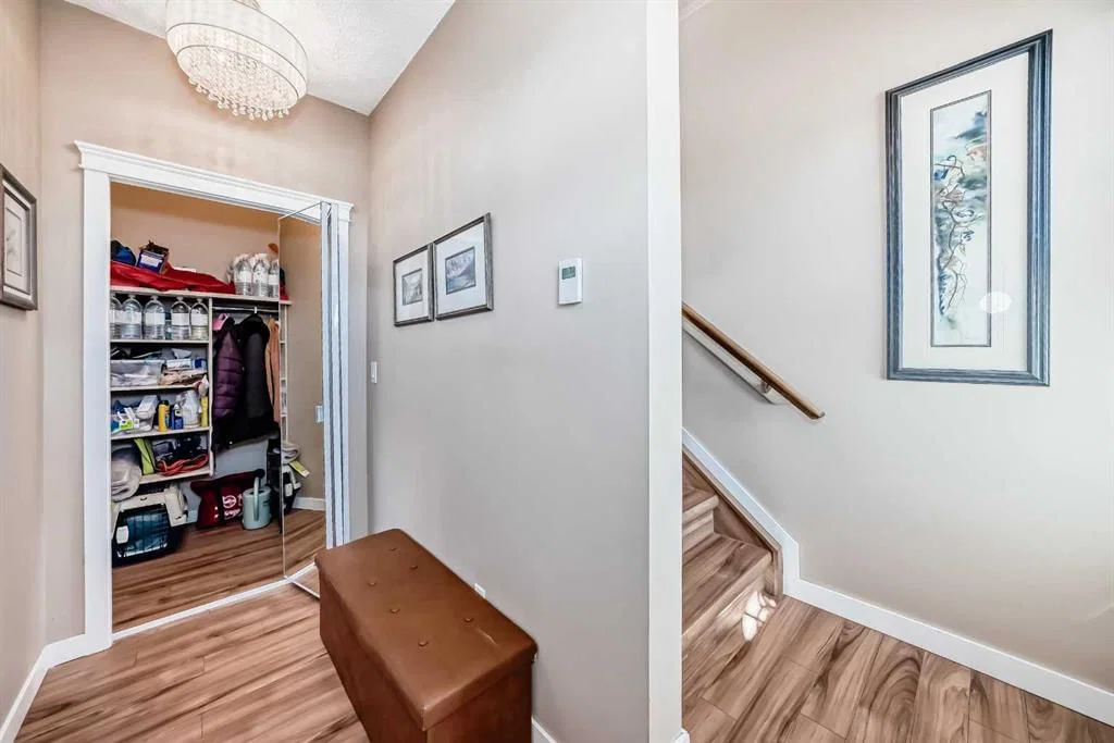 704, 39 Hidden Creek Place NW, Calgary — photo 5 of 36