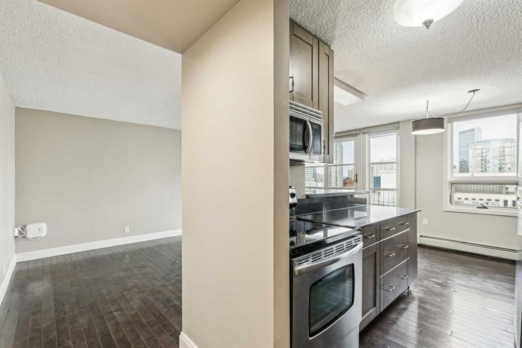 1103, 733 14 Avenue SW, Calgary — photo 3 of 34