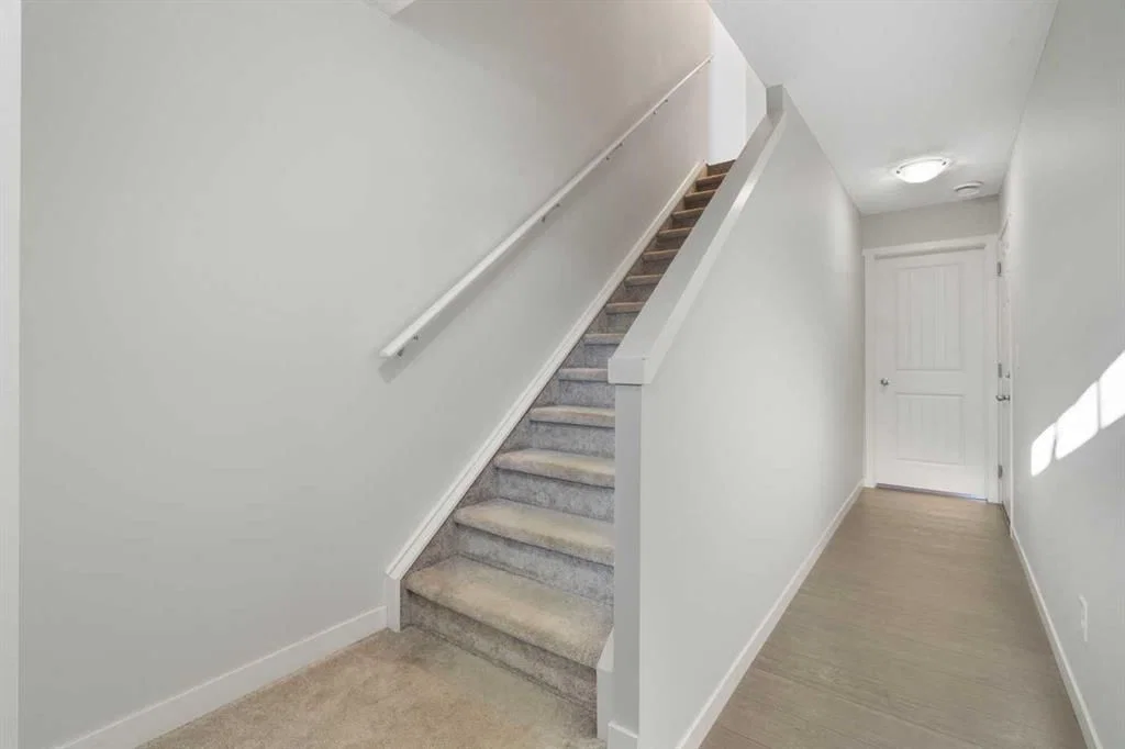 325 Copperpond Landing SE, Calgary — photo 5 of 34