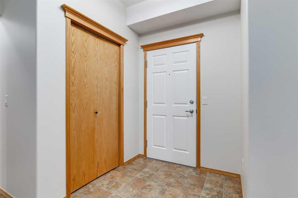 355, 15 Everstone Drive SW, Calgary — photo 3 of 48