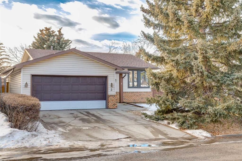 3 Hawkcliff Way NW, Calgary — main listing photo