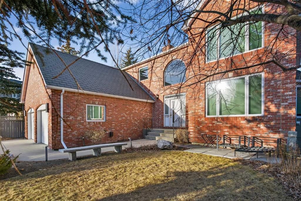 14 Christie Estate Terrace SW, Calgary — photo 4 of 48