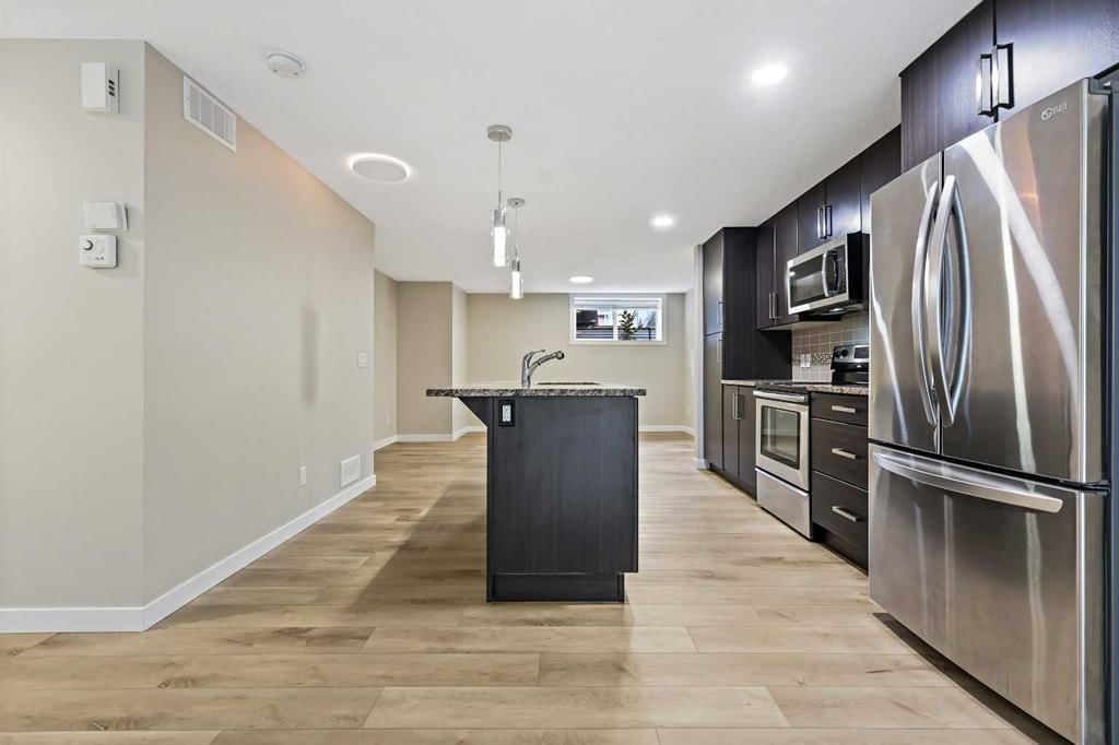 147 Mckenzie Towne Close SE, Calgary — photo 2 of 43