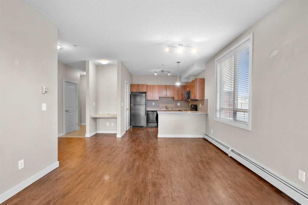 111, 162 Country Village Circle NE, Calgary — photo 3 of 40