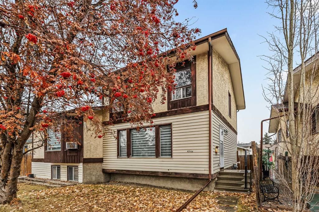 4716B 44 Avenue NE, Calgary — main listing photo