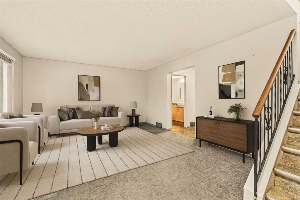 4716B 44 Avenue NE, Calgary — photo 5 of 29