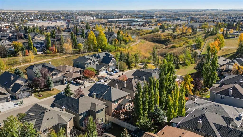 92 Panamount Green NW, Calgary — photo 3 of 50