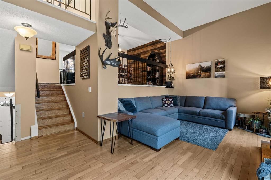 48, 27 Silver Springs Drive NW, Calgary — photo 4 of 40