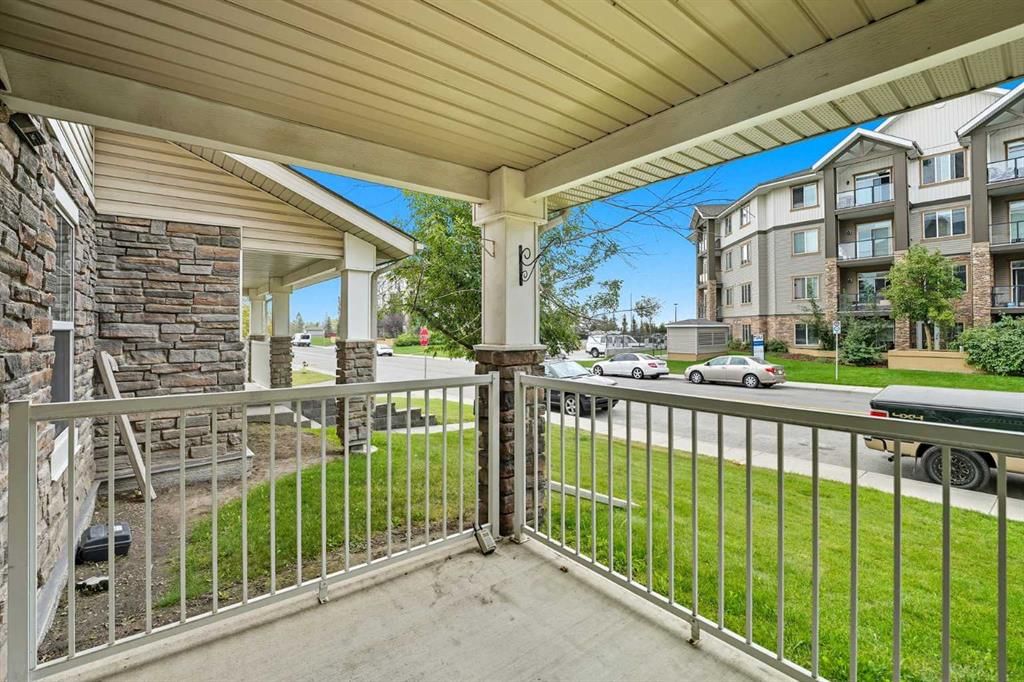 110, 2000 Applevillage Court SE, Calgary — photo 2 of 25