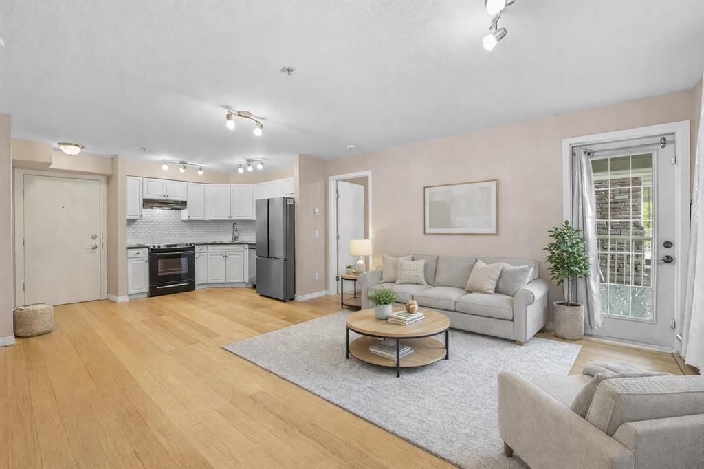 110, 2000 Applevillage Court SE, Calgary — photo 3 of 25