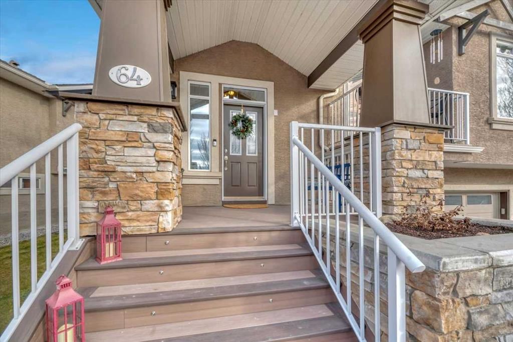 64 Discovery Woods Villas SW, Calgary — photo 2 of 47