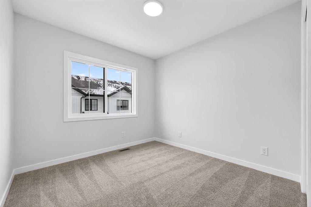 414, 1750 Rangeview Drive SE, Calgary — photo 5 of 38