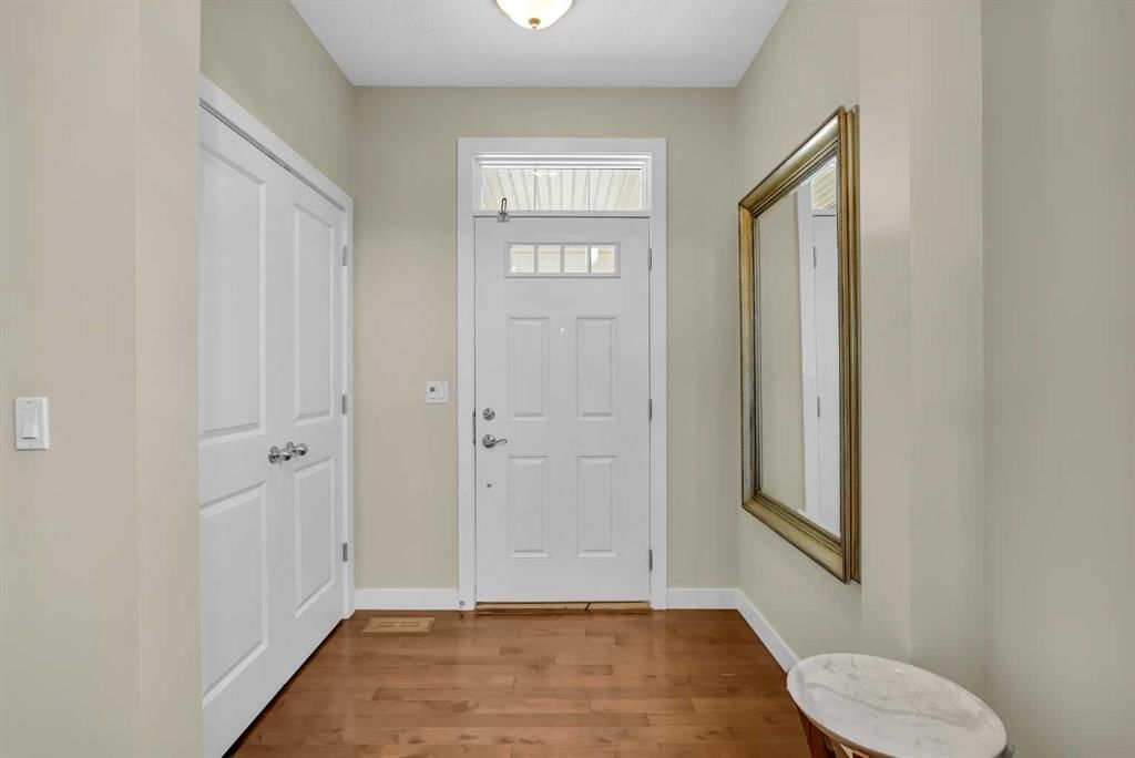 35 Cougar Ridge Place SW, Calgary — photo 2 of 50