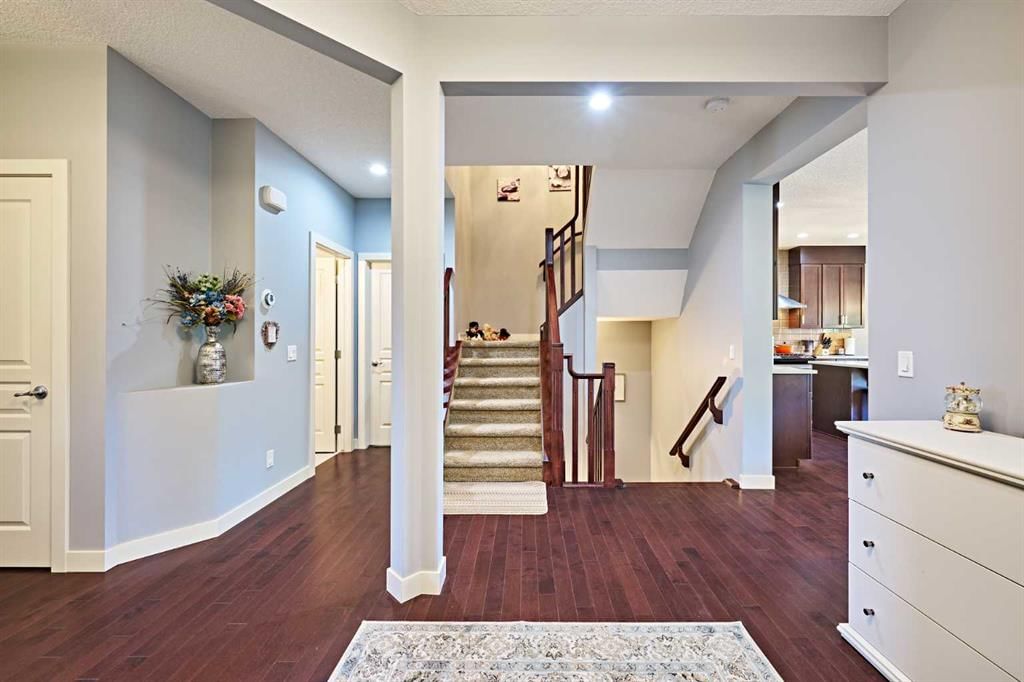 108 Walden Rise SE, Calgary — photo 5 of 40