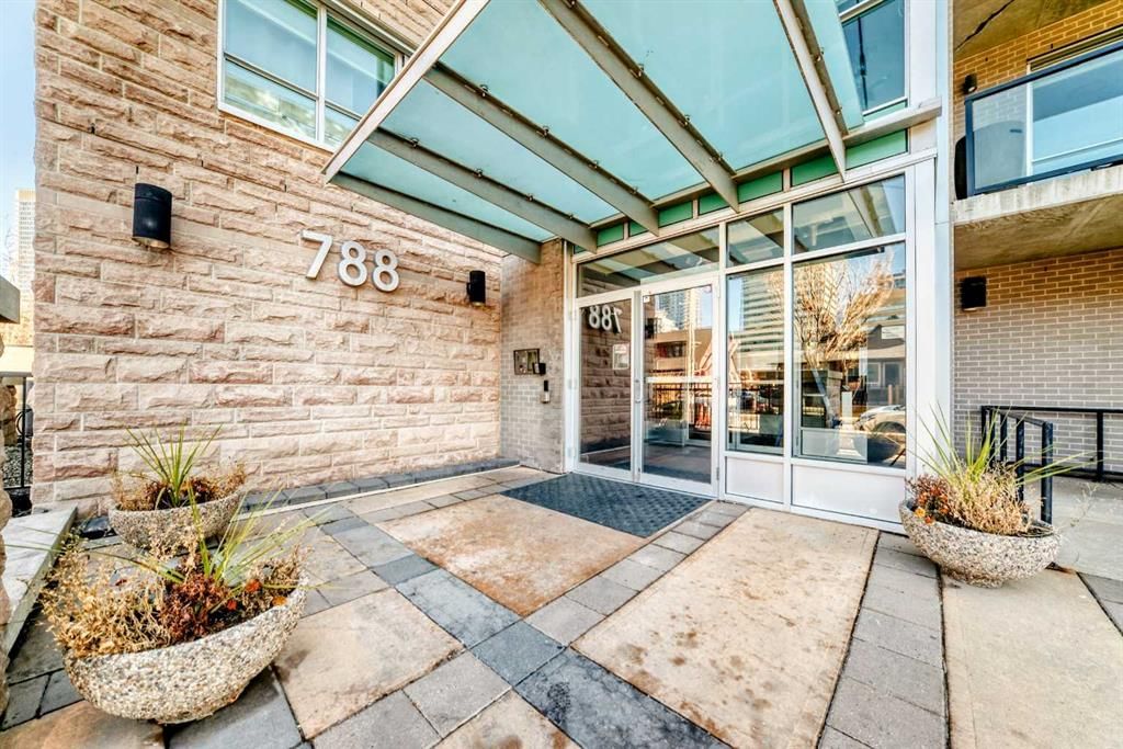 1206, 788 12 Avenue SW, Calgary — photo 3 of 40