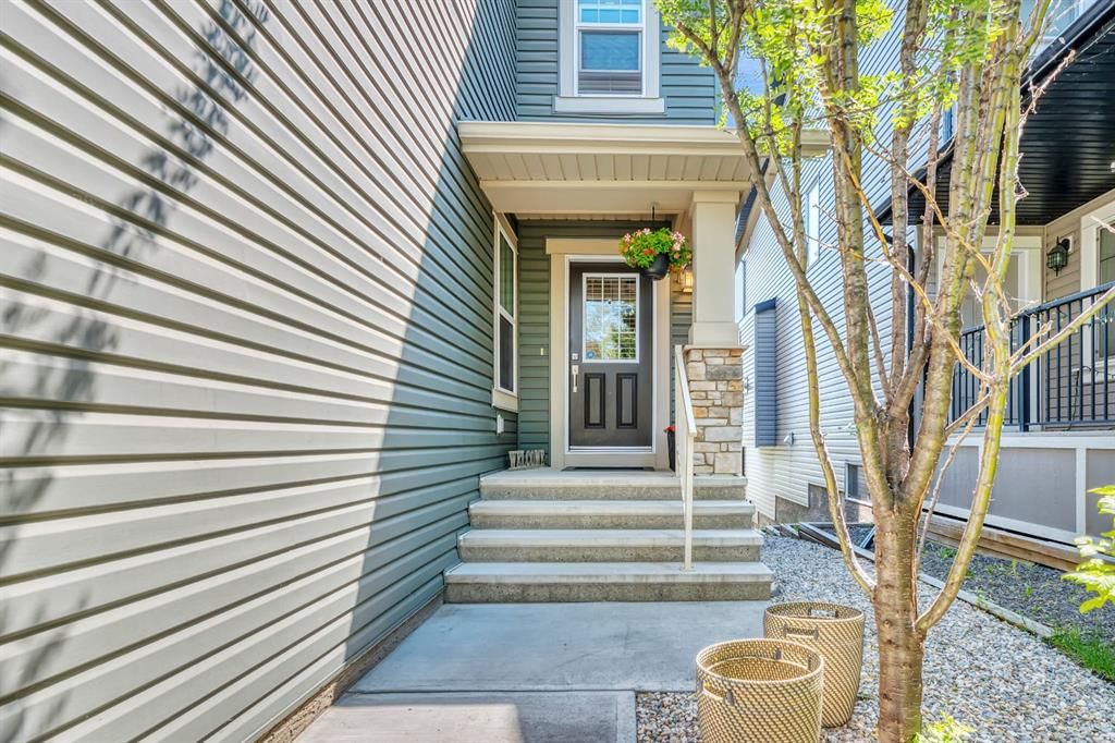 54 Chaparral Valley Square SE, Calgary — photo 4 of 49