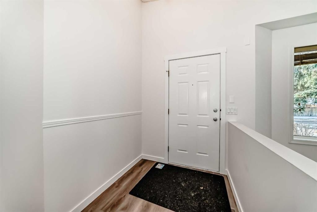 16218 Shawbrooke Road SW, Calgary — photo 3 of 50