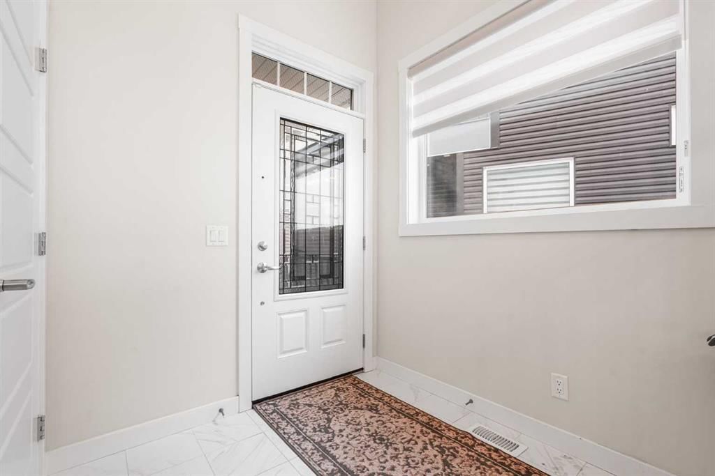 165 Sage Bluff Rise NW, Calgary — photo 4 of 50