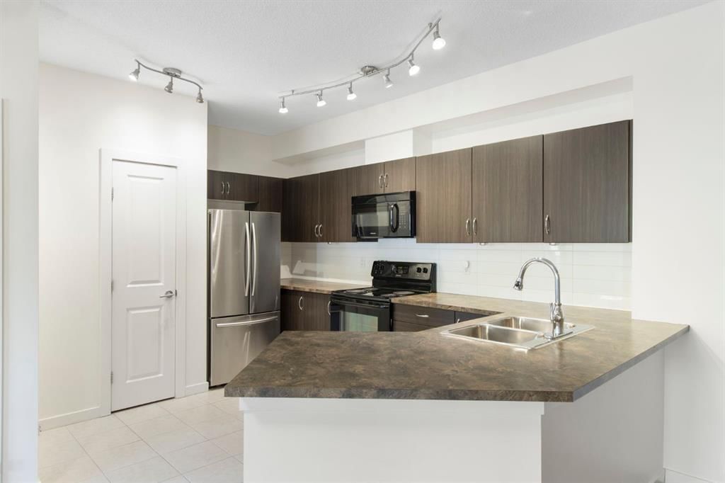 105, 100 Cranfield Common SE, Calgary — photo 5 of 36