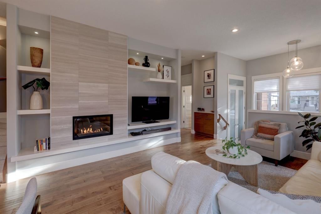510 22 Avenue NE, Calgary — photo 5 of 40