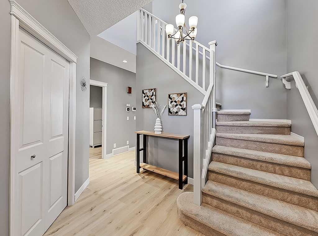 788 New Brighton Drive SE, Calgary — photo 4 of 50