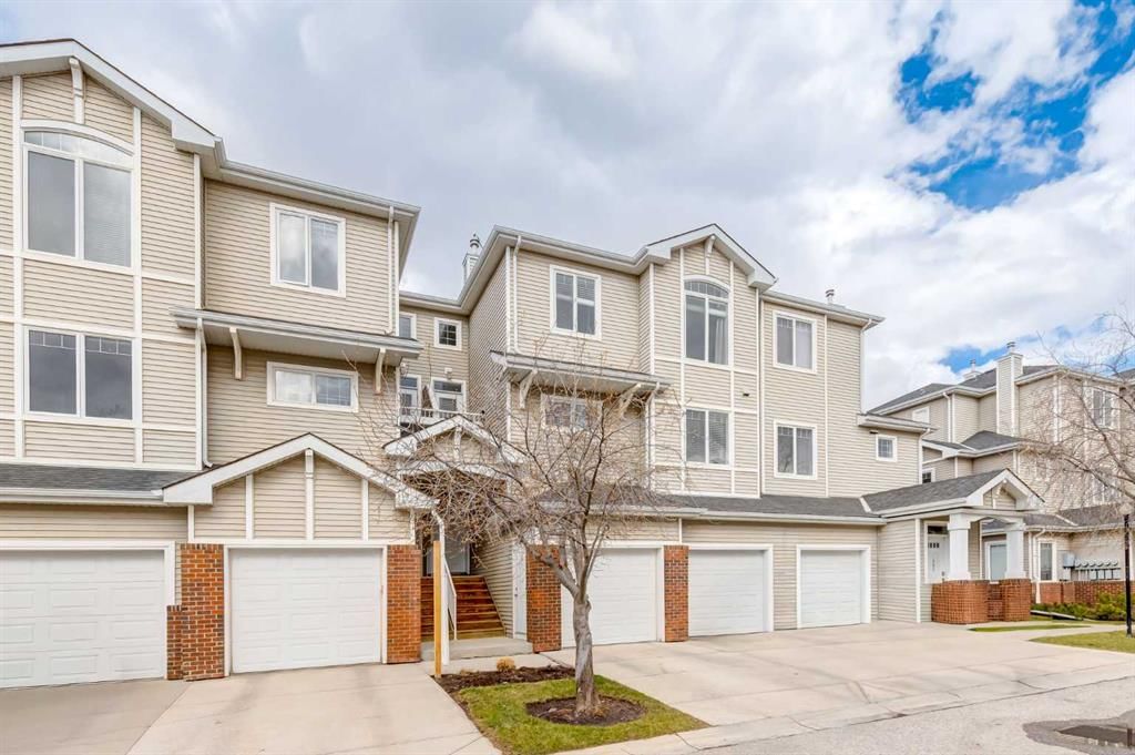 804, 8000 Wentworth Drive SW, Calgary — main listing photo