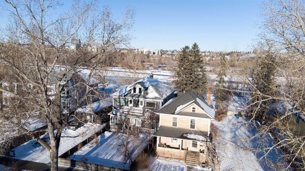 1016 8 Avenue SE, Calgary — photo 2 of 32