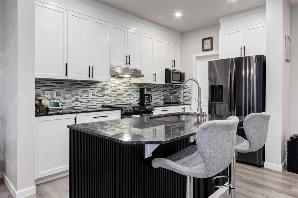 110 SAGE BANK Grove NW, Calgary — photo 4 of 48