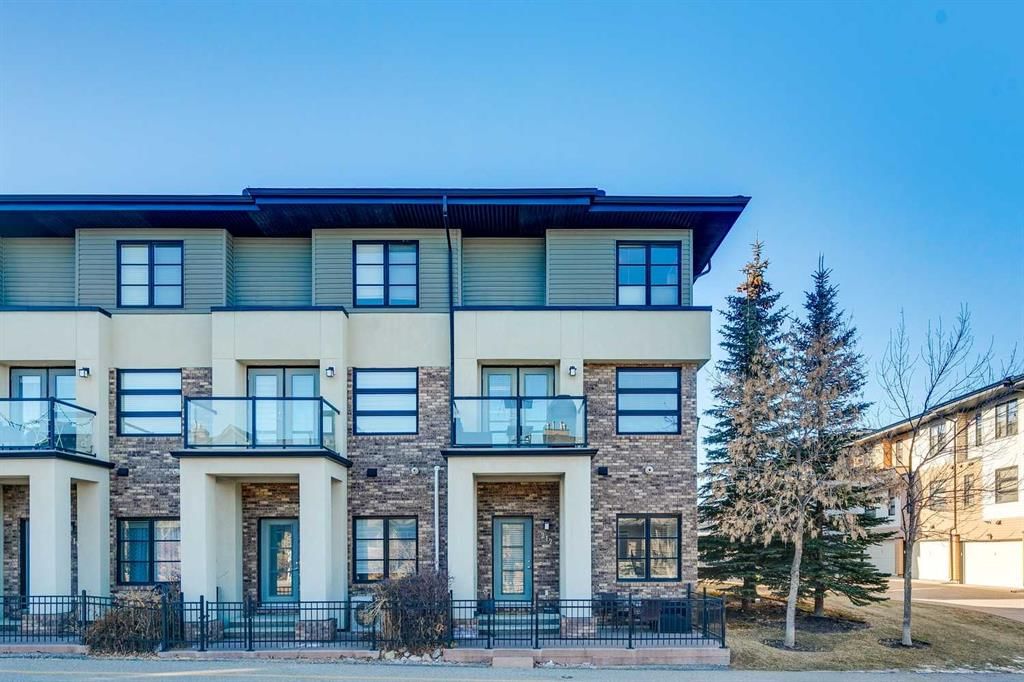 212 Aspen Stone Boulevard SW, Calgary — main listing photo