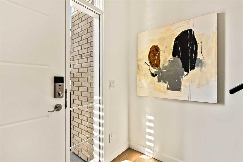611 Sovereign Common SW, Calgary — photo 2 of 41