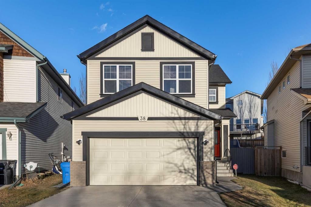 38 Evansbrooke Manor NW, Calgary — main listing photo
