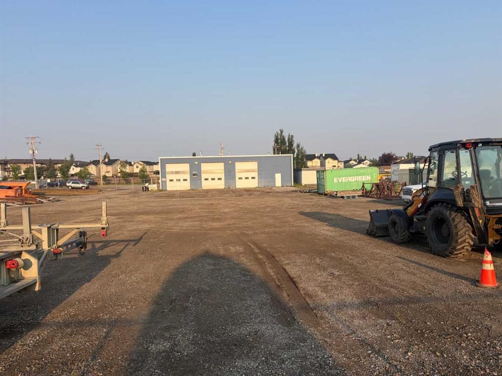 414 21 Street SE, High River — main listing photo