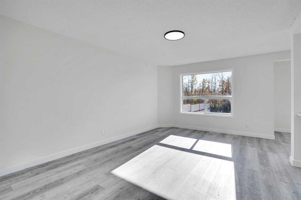 35 Taralea Place NE, Calgary — photo 3 of 25