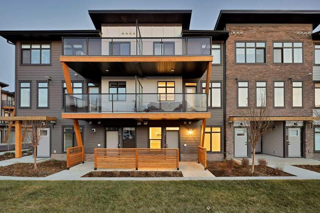 572, 562 Seton Circle, Calgary — photo 5 of 29