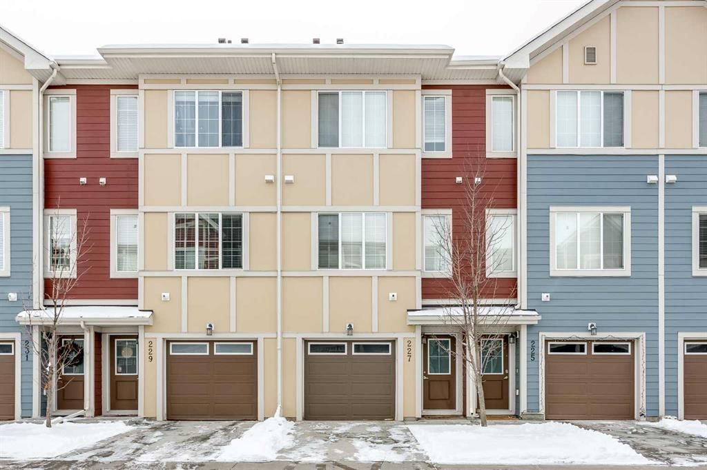 227 Marquis Lane SE, Calgary — main listing photo