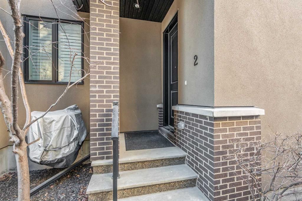 2, 312 12 Avenue NE, Calgary — photo 2 of 41