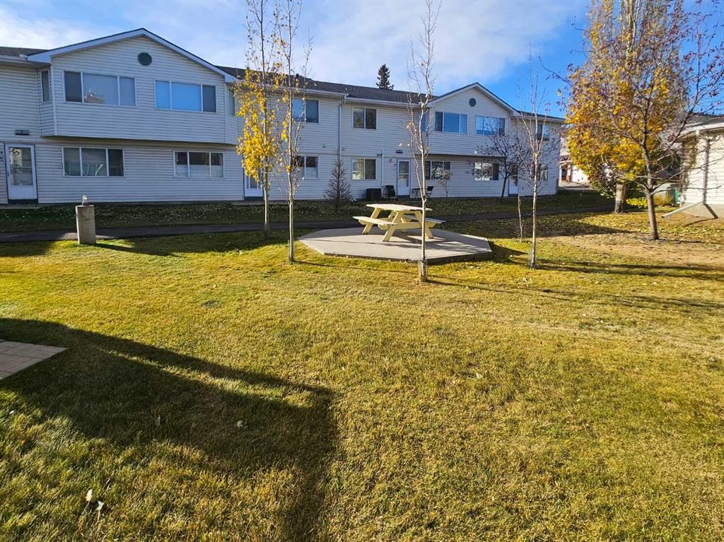 112 Harvest Oak Circle NE, Calgary — photo 3 of 32