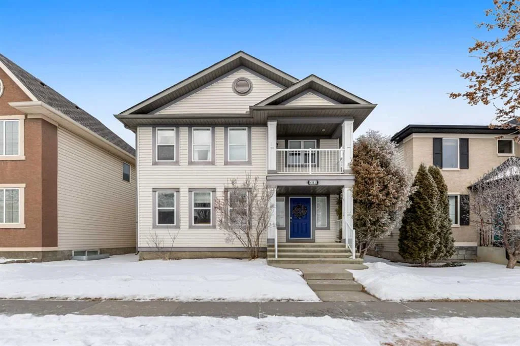 4382 Elgin Avenue SE, Calgary — main listing photo